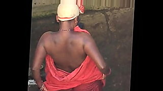 tamil aunty bathing nude lasbian aunty india