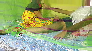 pervert-old-sasur-fucks-big-tits-bahu-rani