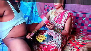 chut-pani-pani-ho-gaya-plees-chhod-do-hurd-tear-up-indian-couple-hindi-baat-ke-sath