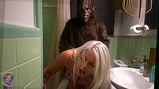 aman-fucking-his-step-mother
