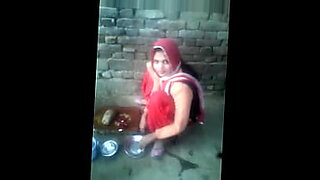 dost-ki-widhwa-maa-ne-mujhse-pyas-bhujai-akele-me-web-series