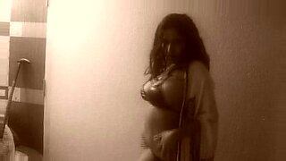 indian-hot-webcam-naked-dance
