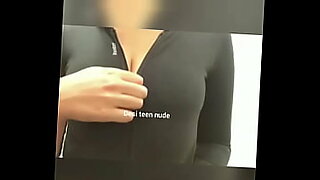 معاینه-دکتر-دختر-باکره-with-hot-chubby-stepmom-with-big