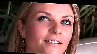 gros-seins-gros-cul-caille-comme-une-folle-francaise