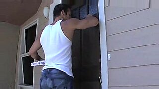 uncle-johnnys-sex-that-pours-into-the-vagina