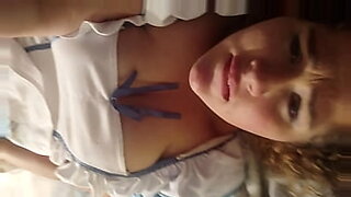 bathing-with-my-step-sister