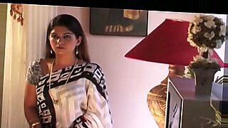 desi-bhabi-trying-to-convince-young-dewar