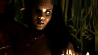 indian-girl-so-big-boodas-in-video-call-in-room