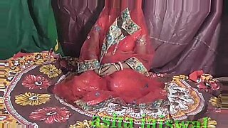 भारतीय-भाई-बहन-कमबख्त-घर-प