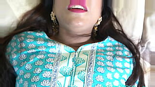 he-mede-me-squirt-in-private-video-room