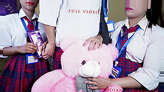 xxx-videos-bhej-de-bur