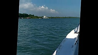 malay-maid-with-bangla