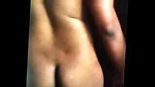 i-attached-my-sisters-naked-with-a-towel