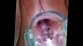 la-bite-rentre-dans-la-chate-des-bornes-dans-la-douche