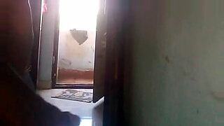 indian-bulge-flashing-to-sister