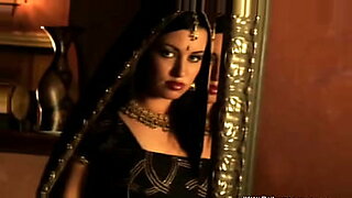 boys-kissing-girls-belly