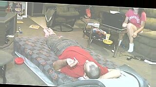 سكس-ينيك-اخته-في-الحمام