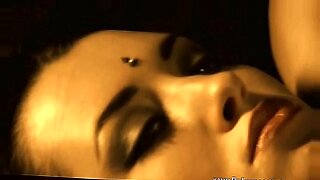 ebony-with-ripped-tights-squirts-all-over-car