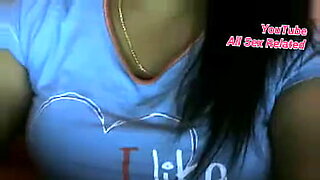 မြန်မာမလေးထက်ထက်လင်းလက