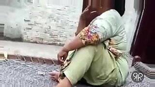 hidden-camera-indian-girl