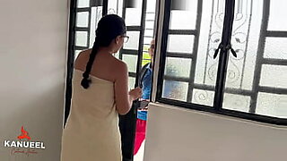 je-baise-la-fille-qui-est-dans-notre-classe-a-lhotel-noir