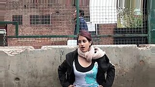 flashing-grandma
