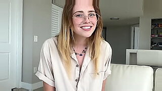 cewek-cantik-mendesah