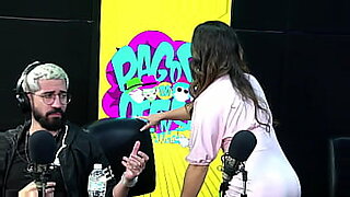 سكس-با-لباس-در-باغ