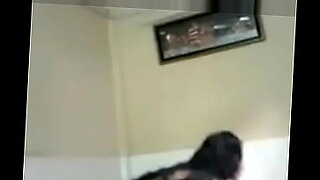 mbak-tkw-pake-botol-paolyta