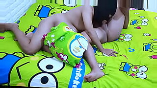 merayu-sampe-buka-baju-deng-celana-dalam
