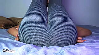 thong-suck