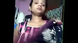 step-mom-moaning-in-hindi