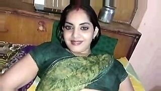 dali-bathroom-ma-naha-rahi-thi-jiju-aa-gayi