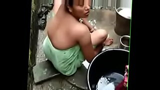 60-girls-bathing-viral-video
