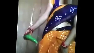 Girl-musterbating-to-orgasm