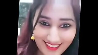 bra-remove-jalsa-app-tamil-un-cut-web-series