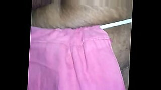 شاب-يقل-ليته-دعيني-انيكك-نذهب-إلى-السوق