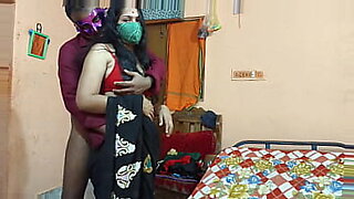 akak-main-dalam-bilik-xray