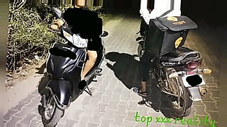 معاینه-دکتر-دختر-باکره-with-hot-chubby-stepmom-with-big