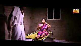 miss-schools-sax-video