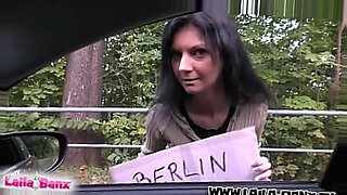 police-in-a-prisoner