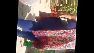معاینه-دکتر-دختر-باکره-with-hot-chubby-stepmom-with-big