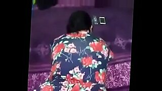 سكس-اسيوي-ساخن-نيك-بنت-مراهقة-من-فحل-زبه