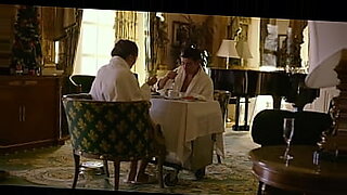best-celebrate-of-hollywood-sexy-nude-uncut-netflix-tv-series-scene