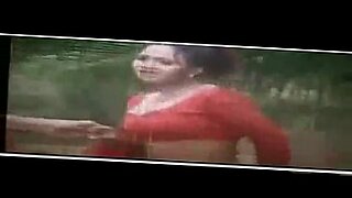 ঘুমের-ঘরে-করে-মা-ছেলের-এক্