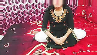 सभी-हीरोइनों-की-सेक्सी-एक