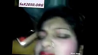 pinay-foreplay-kiss