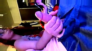 candid-dangle