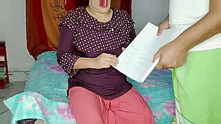 mature-wife-masturbate