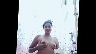 teen-on-bikini-twerk